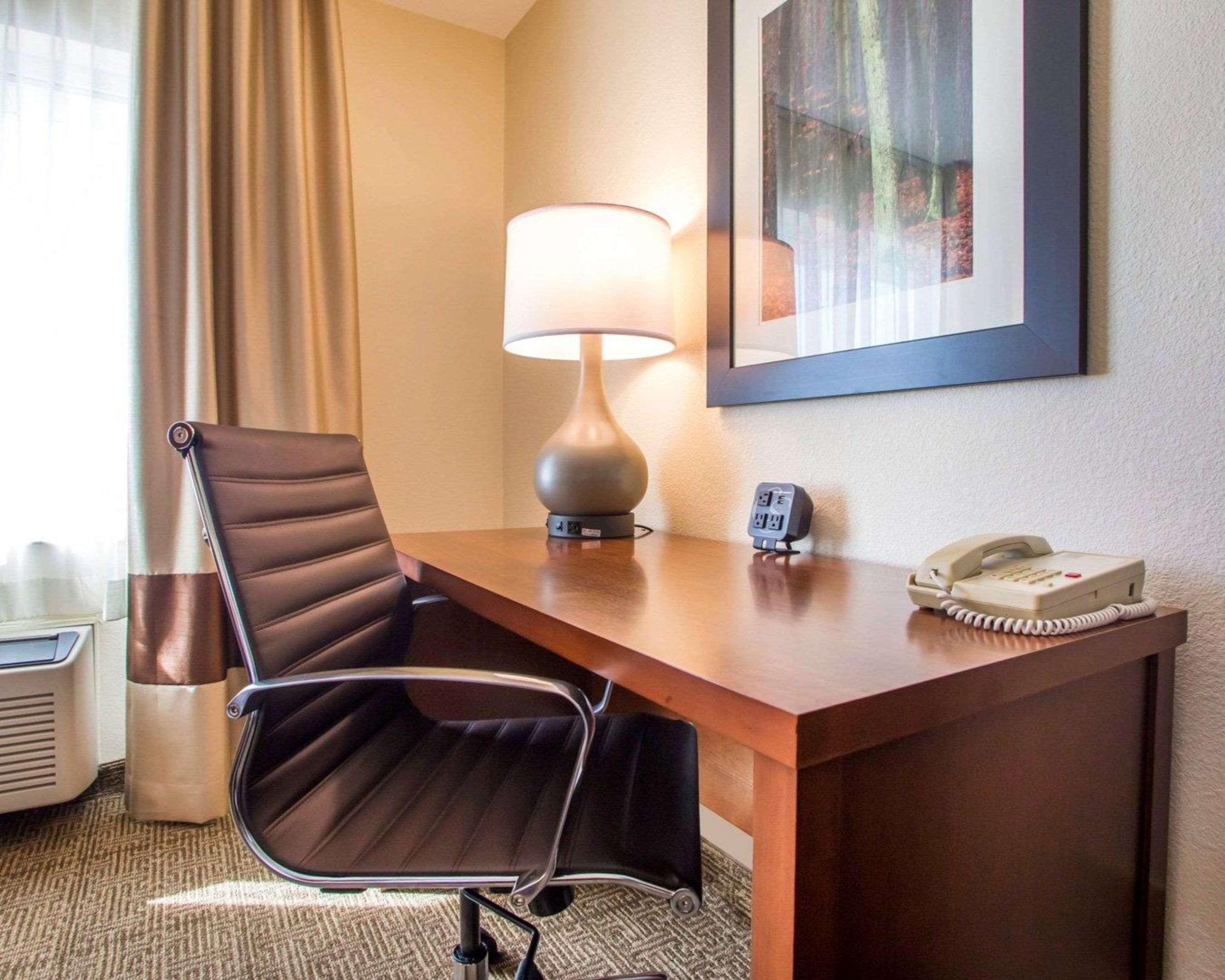 Comfort Suites Columbus West - Hilliard Buitenkant foto