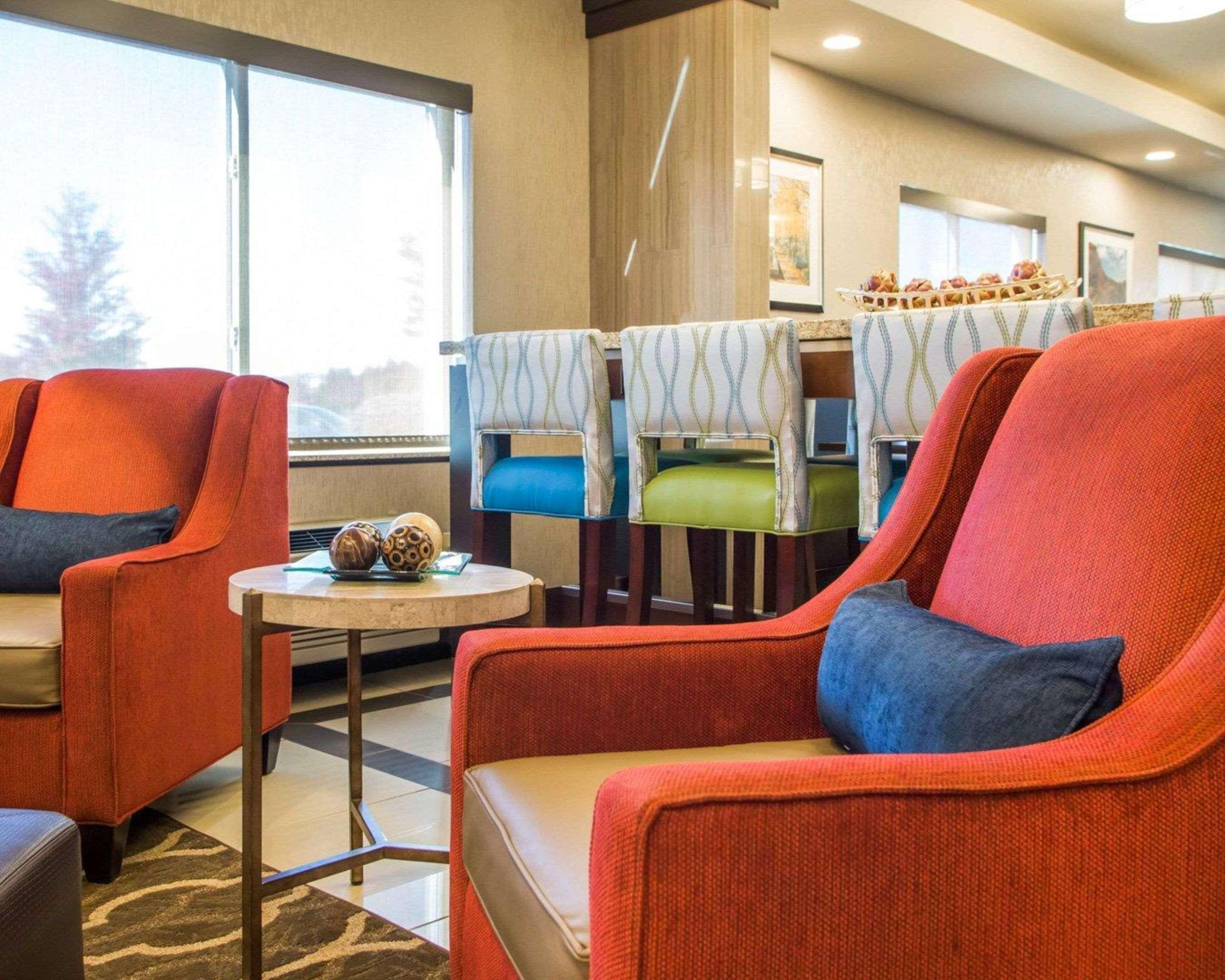 Comfort Suites Columbus West - Hilliard Buitenkant foto