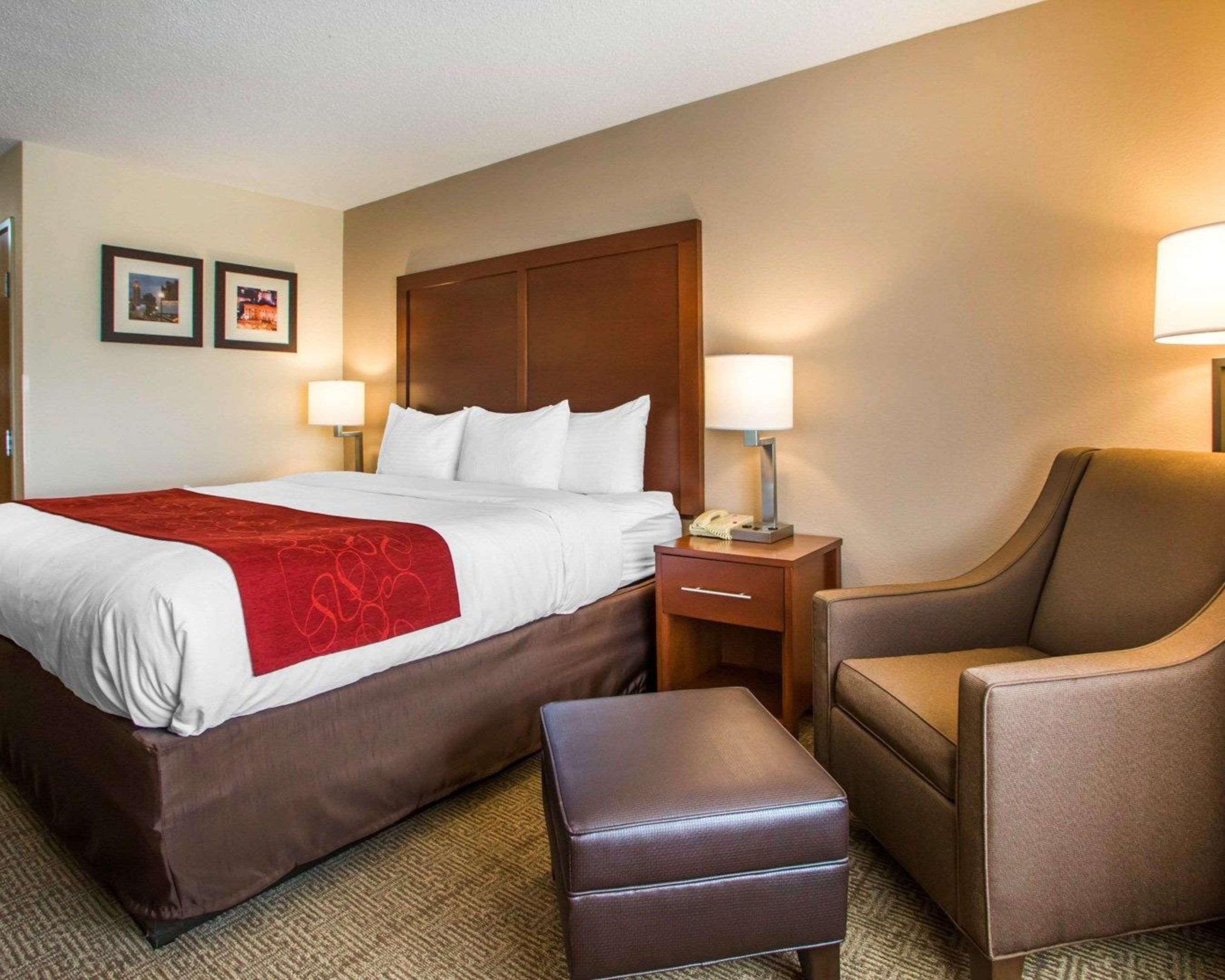 Comfort Suites Columbus West - Hilliard Buitenkant foto