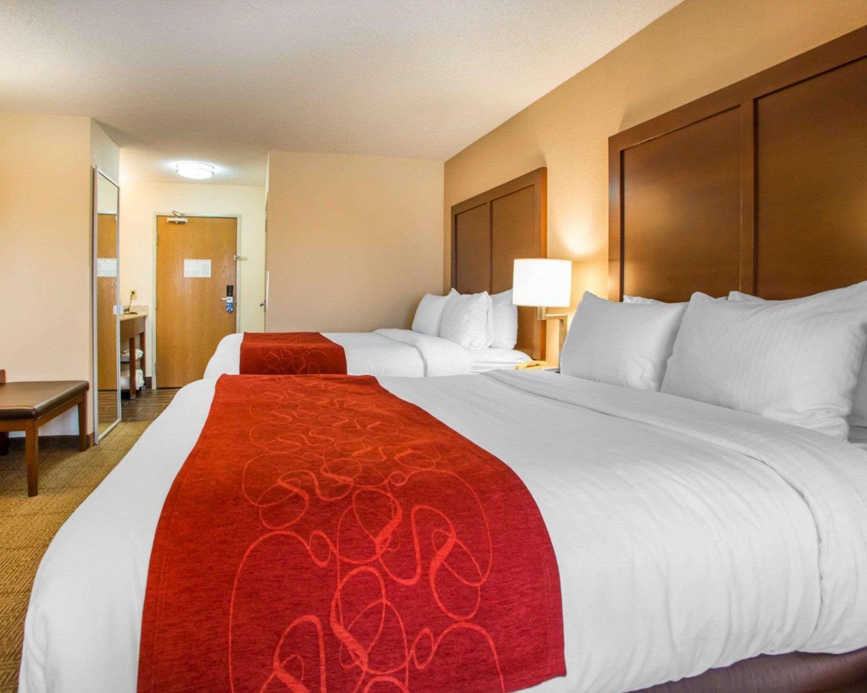 Comfort Suites Columbus West - Hilliard Buitenkant foto