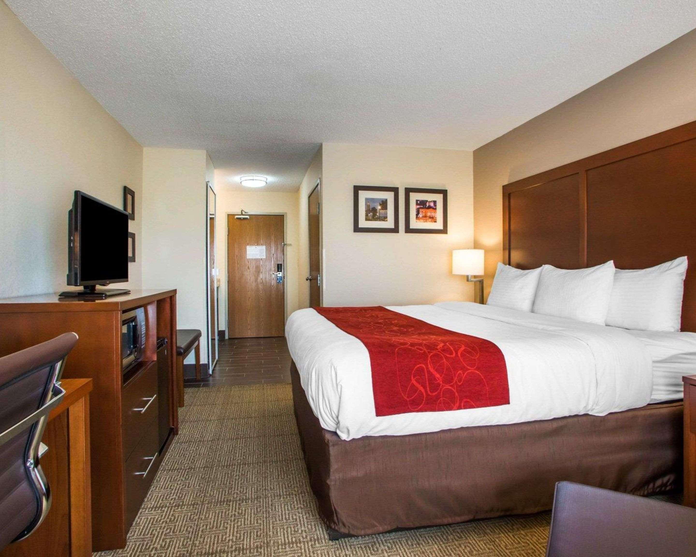 Comfort Suites Columbus West - Hilliard Buitenkant foto