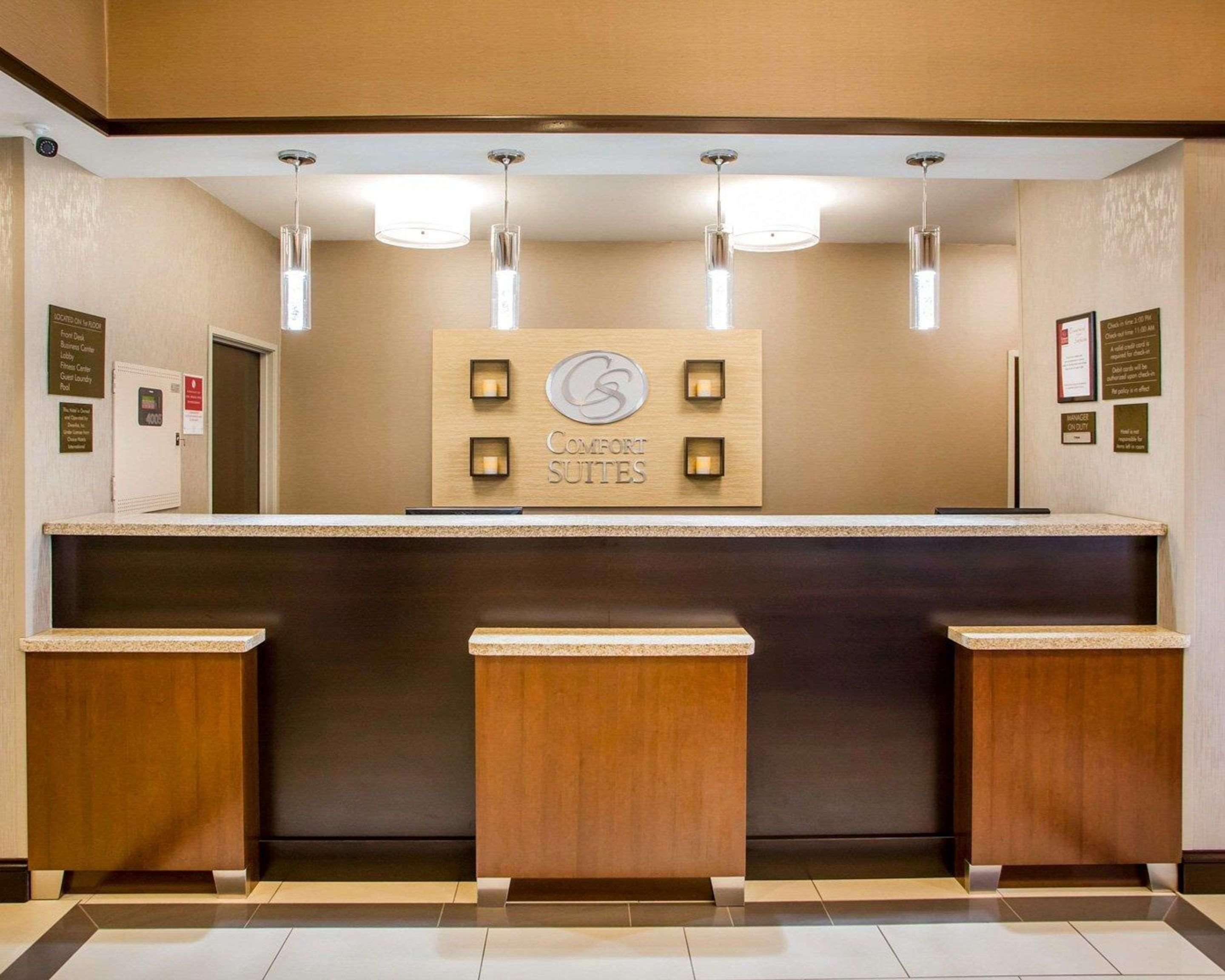 Comfort Suites Columbus West - Hilliard Buitenkant foto