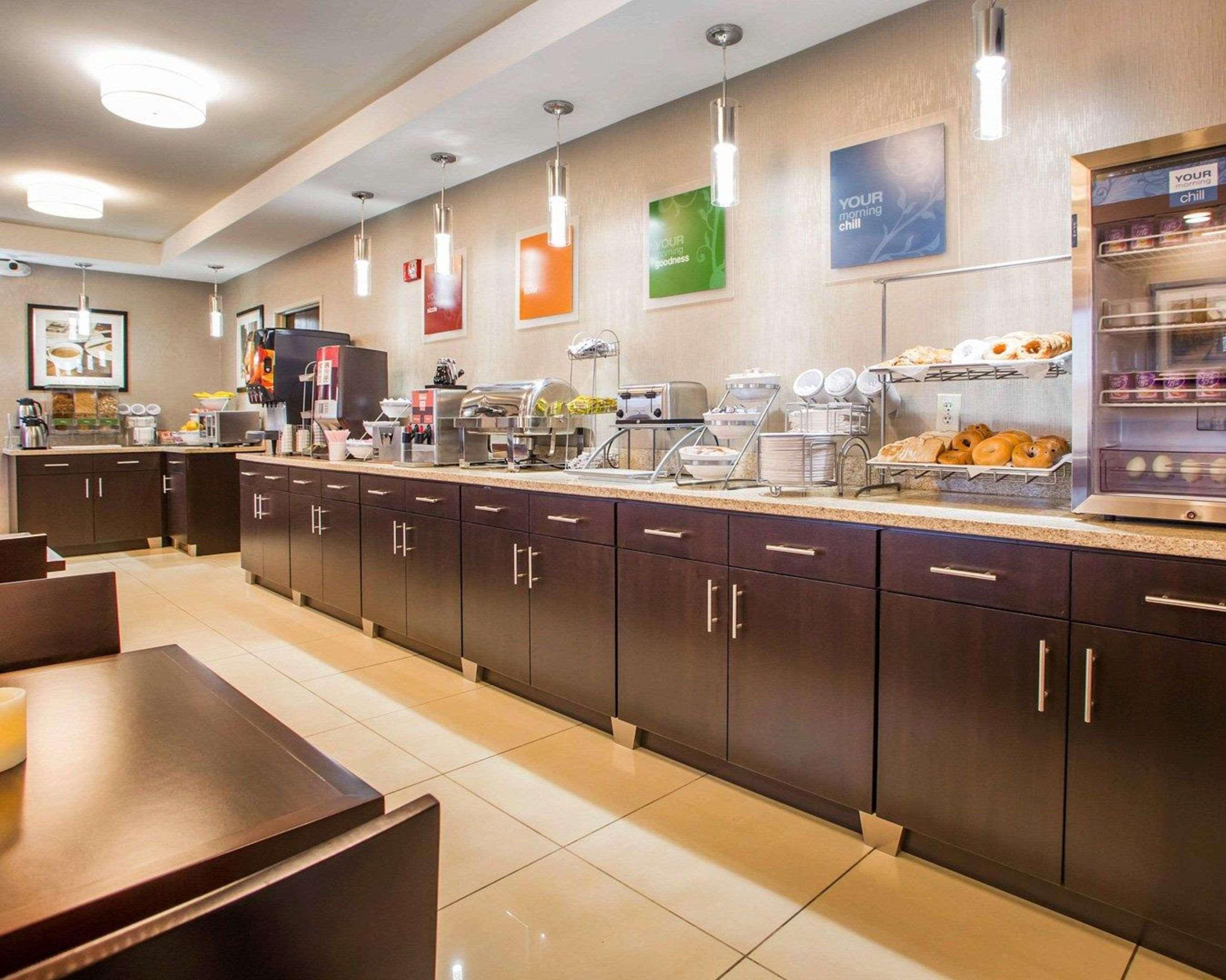 Comfort Suites Columbus West - Hilliard Buitenkant foto