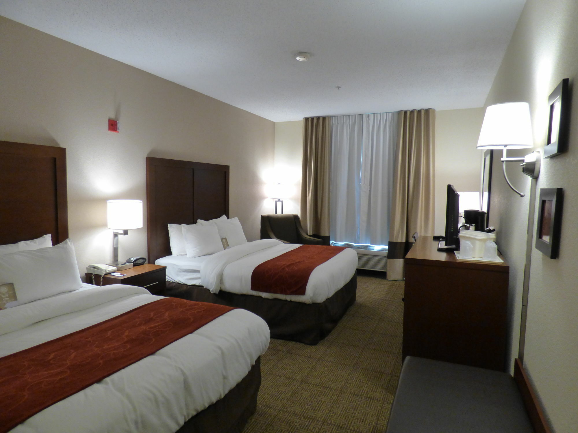 Comfort Suites Columbus West - Hilliard Buitenkant foto